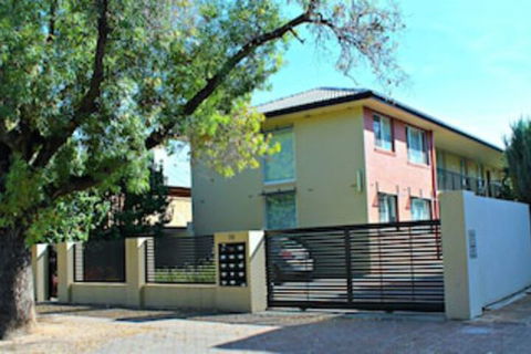 Adelaide DressCircle Apartments Childers Street - Palm Beach Accommodation 0