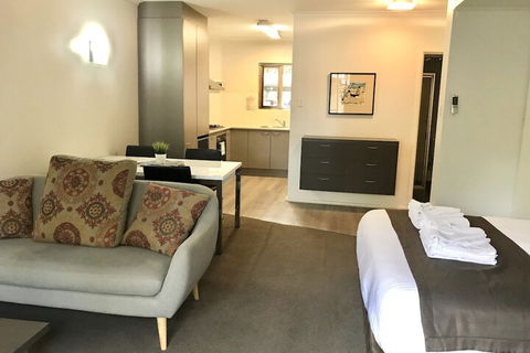 Adelaide Dresscircle Apartments Archer Street - Palm Beach Accommodation 6