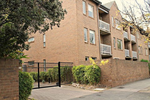 Adelaide Dresscircle Apartments Archer Street - Palm Beach Accommodation 5