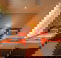 Endeavour Court Motor Inn - Palm Beach Accommodation