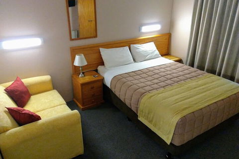 Armidale Rose Villa Motel - Palm Beach Accommodation 3