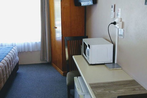 Armidale Rose Villa Motel - Palm Beach Accommodation 5