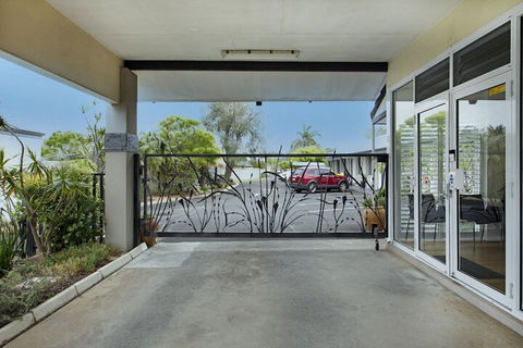 Gale Street Motel And Villas - Palm Beach Accommodation 2