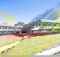 Summer East Serviced Apartments - Palm Beach Accommodation