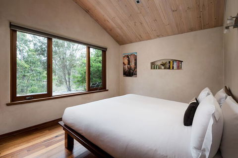Aiyana Retreat - Palm Beach Accommodation 7