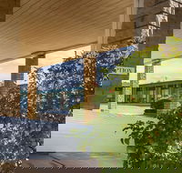 Hi Way Eight Motor Inn - Palm Beach Accommodation