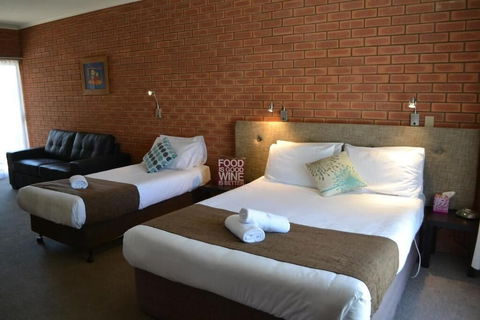 Ashleigh Court Motor Inn - Palm Beach Accommodation 4