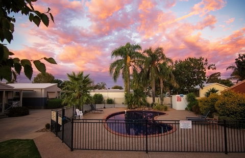 Ashleigh Court Motor Inn - Palm Beach Accommodation 3