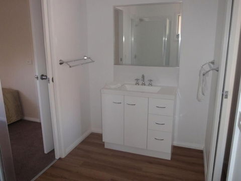 Ashleigh Court Motor Inn - Palm Beach Accommodation 5