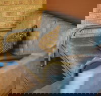 Yot Spot Apartments - Palm Beach Accommodation