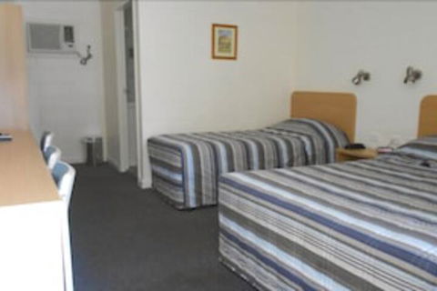 All Seasons Motor Lodge - Palm Beach Accommodation 4