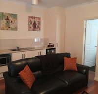 Hahndorf Oak Tree Cottages - Palm Beach Accommodation