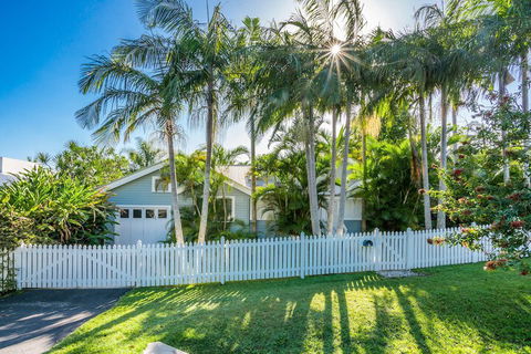 A PERFECT STAY - Kia Ora Byron - Palm Beach Accommodation 2