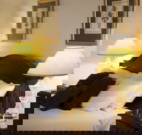 Cobb  Co Court Boutique Hotel - Palm Beach Accommodation