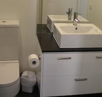 Essendon Apartments - Palm Beach Accommodation