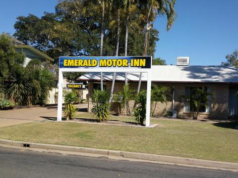 Overflow Motor Inn - Palm Beach Accommodation 5