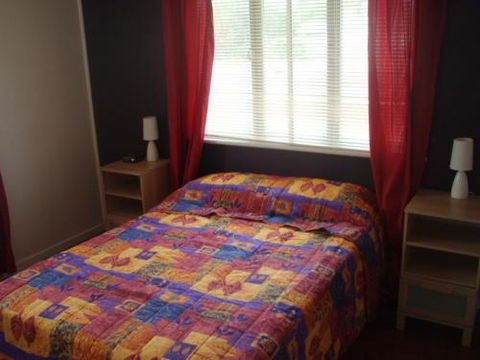 Dalby Homestyle Accommodation - Palm Beach Accommodation 3