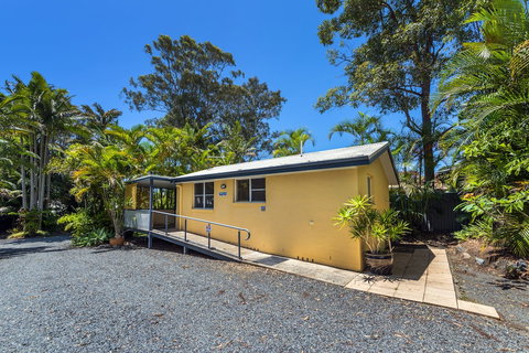 Safety Beach Ocean Bungalows - Palm Beach Accommodation 3