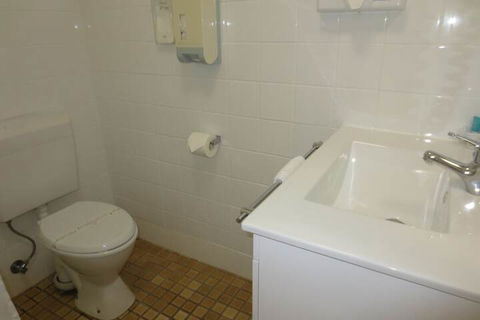 Aspley Pioneer Motel - Palm Beach Accommodation 2