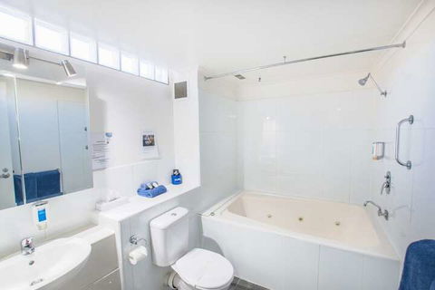 MAS Country Riverboat Lodge Motor Inn - Palm Beach Accommodation 7