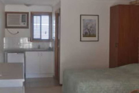 Keith Motor Inn - Palm Beach Accommodation 4