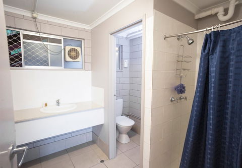 Airlie Beach YHA - Hostel - Palm Beach Accommodation 4