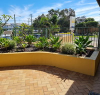 Sunshine Towers - Palm Beach Accommodation