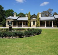 Collingrove Homestead - Palm Beach Accommodation