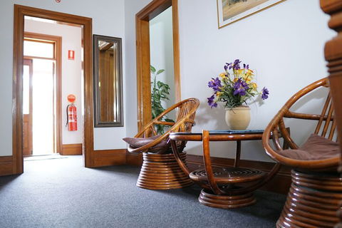 Alishan International Guest House - Palm Beach Accommodation 5