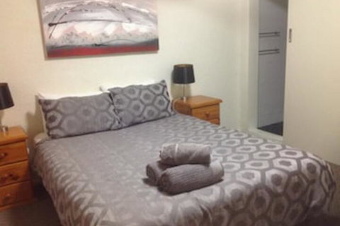 Copper Gate Motel - Palm Beach Accommodation 3
