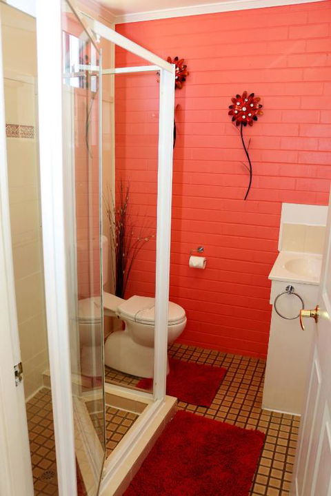 Beachlander Holiday Apartments - Palm Beach Accommodation 5