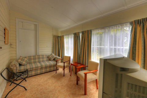 Acacia Bed & Breakfast - Palm Beach Accommodation 7