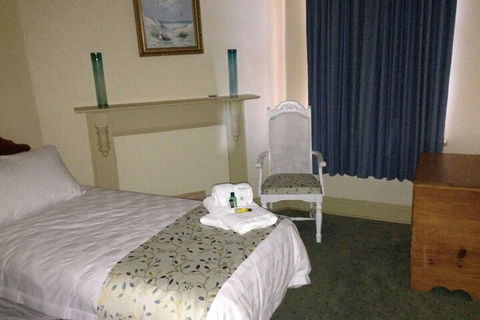 Acacia Bed & Breakfast - Palm Beach Accommodation 6