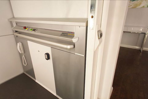 Albany Waves - Palm Beach Accommodation 5