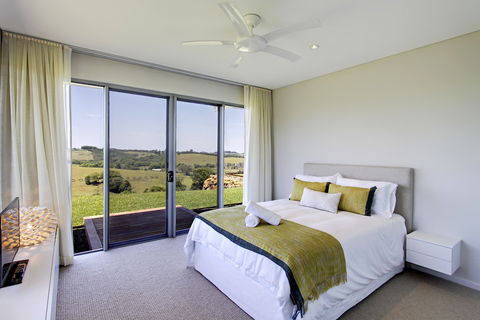 A PERFECT STAY - CapeView - Palm Beach Accommodation 0