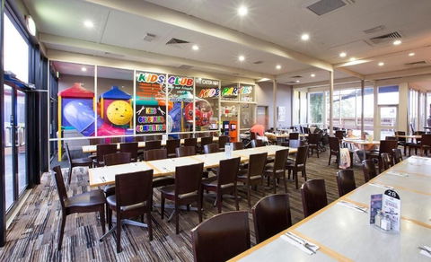 Morwell Hotel - Palm Beach Accommodation 3