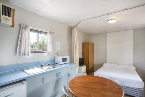 Discovery Parks - Mount Isa - Palm Beach Accommodation 5