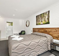 Beachmere Palms Motel - Palm Beach Accommodation