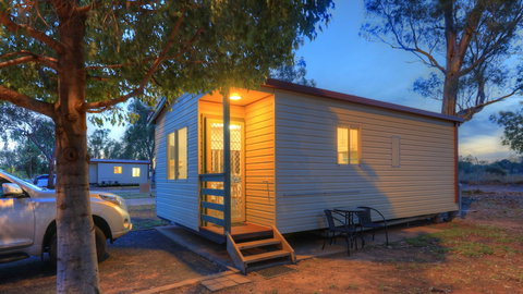 Cobar Caravan Park - Palm Beach Accommodation 3