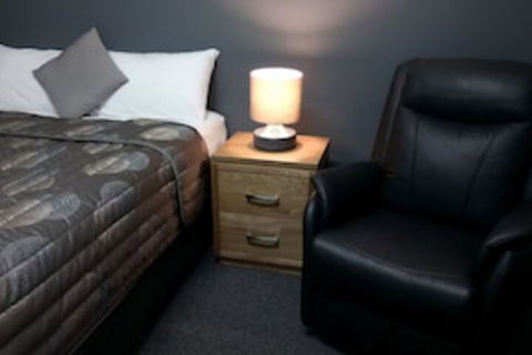 Millicent Motel - Palm Beach Accommodation 0