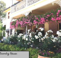 Beverley House - Palm Beach Accommodation