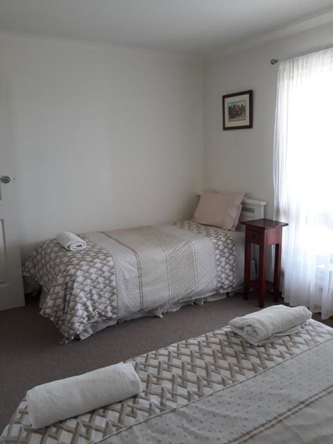 Costa Plenti Southend BnB - Palm Beach Accommodation 5