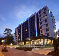 Holiday Inn Express Sydney Macquarie Park an IHG Hotel - Palm Beach Accommodation