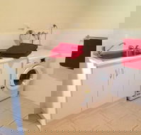 Clarevale Cottage BB - Palm Beach Accommodation