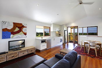 A PERFECT STAY - Aloha Ohana - Palm Beach Accommodation 0