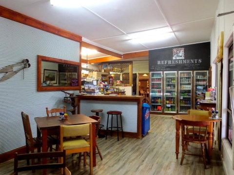 Willalooka Tavern - Palm Beach Accommodation 1