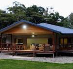 Coconut Beach House - Palm Beach Accommodation