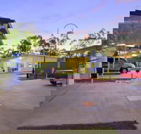 Capricorn Villas - Palm Beach Accommodation