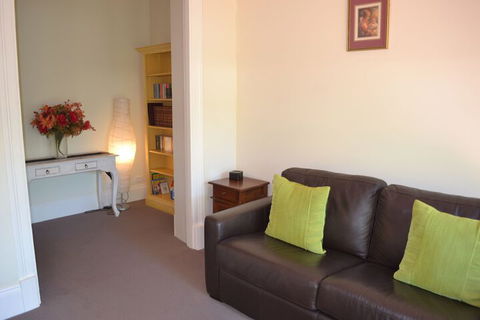 A Secret Garden - Palm Beach Accommodation 7