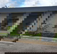 Boat Ramp Motel - Palm Beach Accommodation